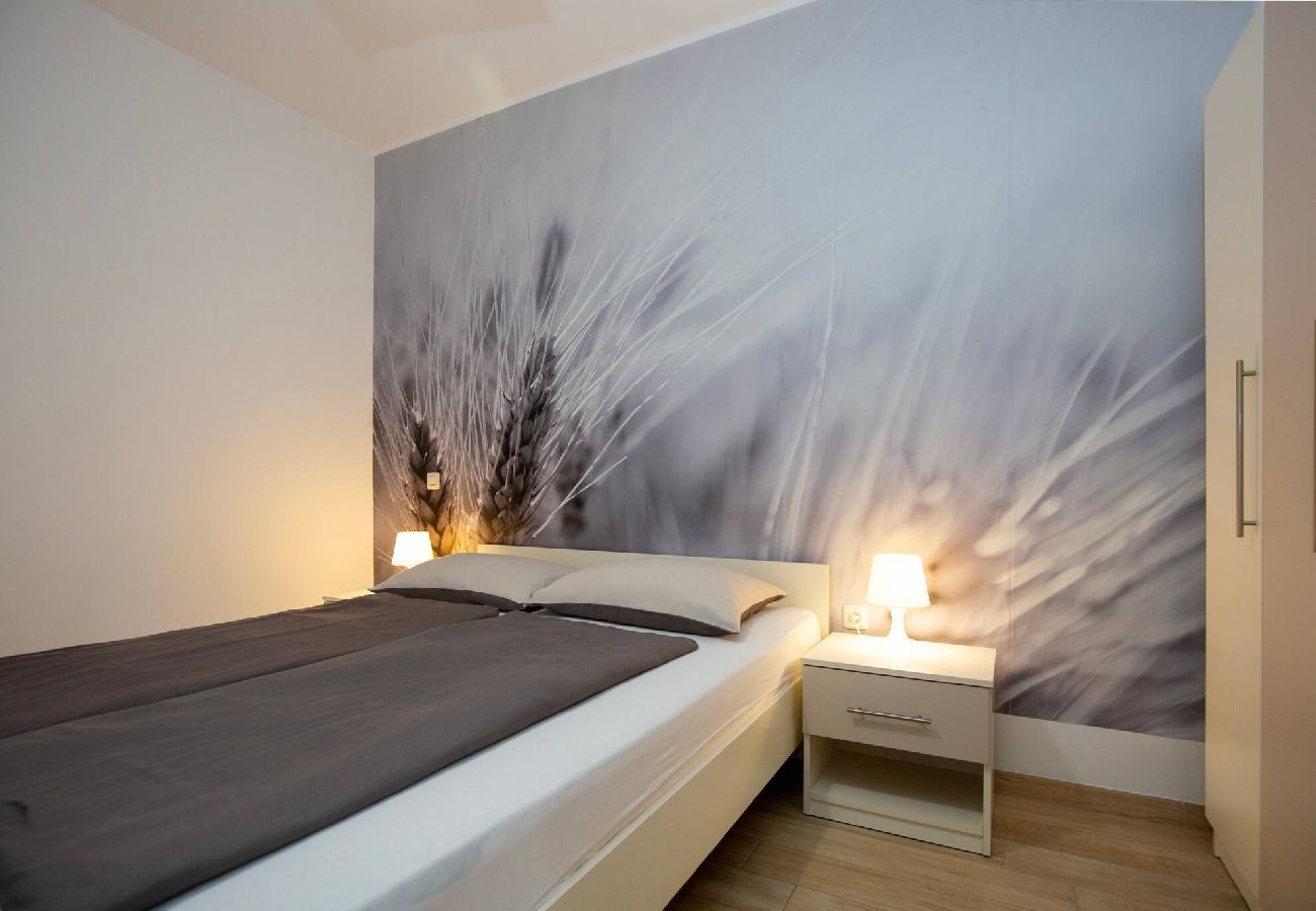 Ferienwohnung in Duga Luka - 207 Istra Sea Side 2Bedrooms  Apartment & Sea View