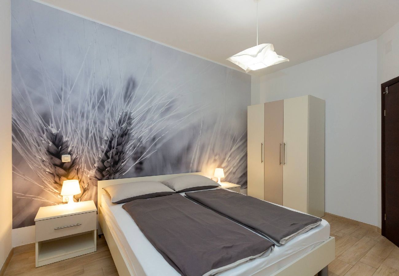 Ferienwohnung in Duga Luka - 207 Istra Sea Side 2Bedrooms  Apartment & Sea View