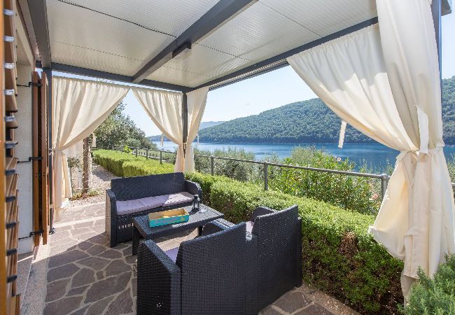 Ferienwohnung in Duga Luka - 210 Istra Sea Side 2Bedrooms  Apartment & Sea View