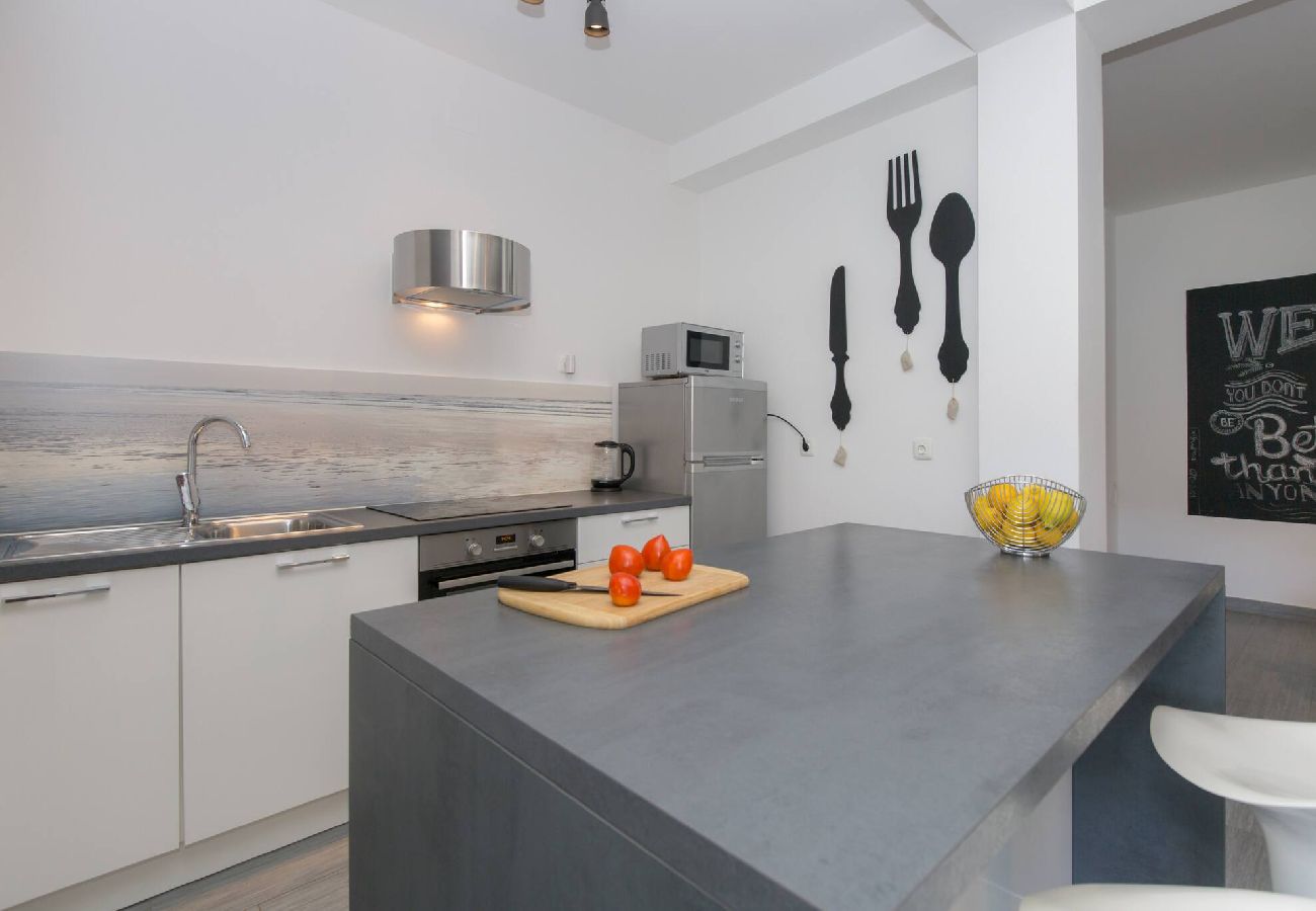 Ferienwohnung in Duga Luka - 210 Istra Sea Side 2Bedrooms  Apartment & Sea View