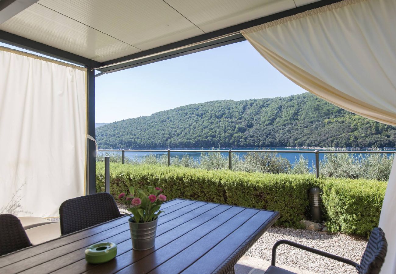Ferienwohnung in Duga Luka - 209 Istra Sea Side 2Bedrooms  Apartment & Sea View
