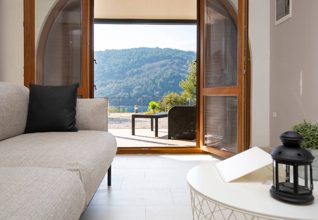 Ferienwohnung in Duga Luka - 211 Istra Sea Side 2Bedrooms & Sea View 211
