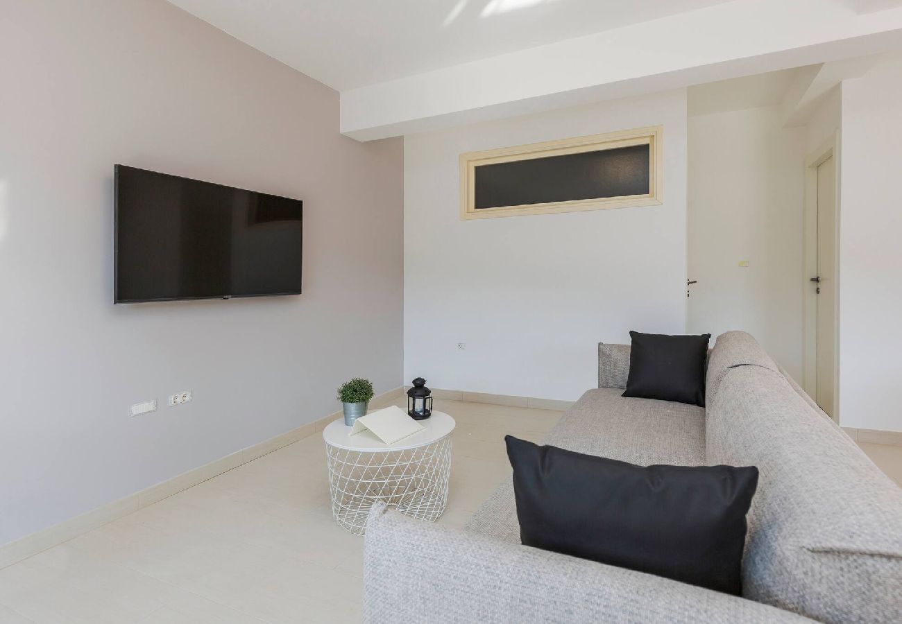 Ferienwohnung in Duga Luka - 211 Istra Sea Side 2Bedrooms & Sea View 211