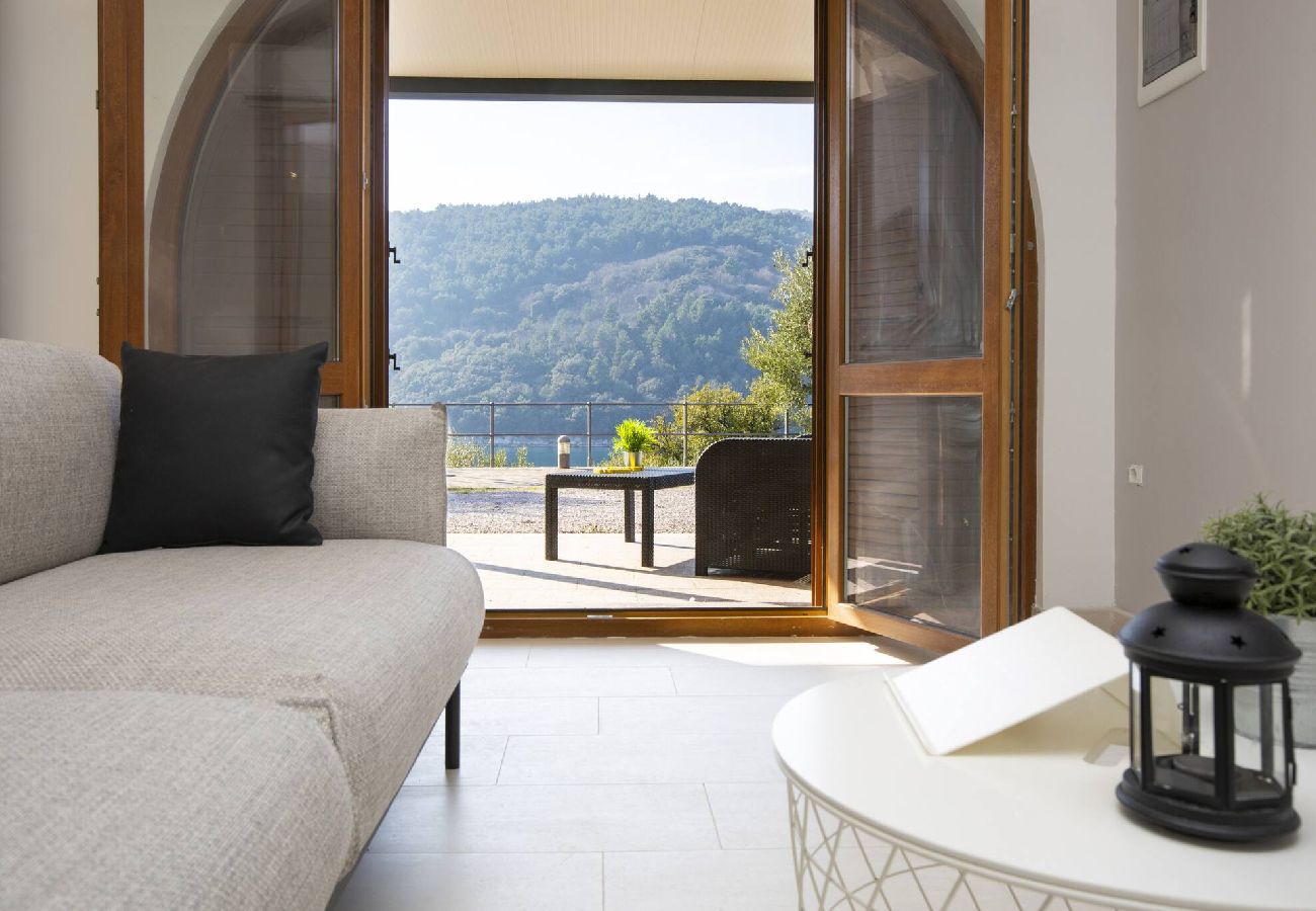 Ferienwohnung in Duga Luka - 211 Istra Sea Side 2Bedrooms & Sea View 211