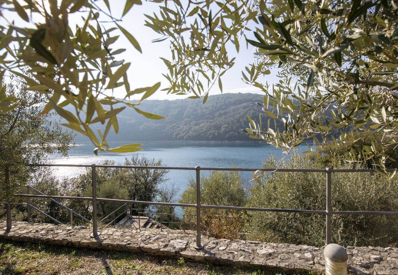 Ferienwohnung in Duga Luka - 211 Istra Sea Side 2Bedrooms & Sea View 211