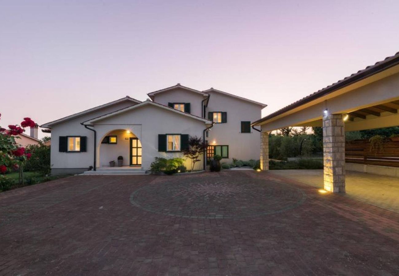Ferienhaus in Labin - Holiday House Olive Grove with pool and garden