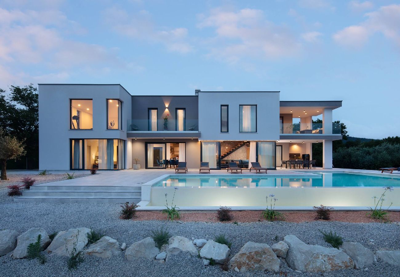 Villa in Brgod - Villa KM 5 bedrooms & pool